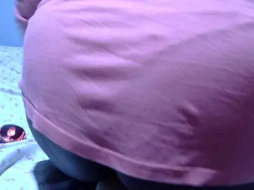 Petitetessy3  live sex cam