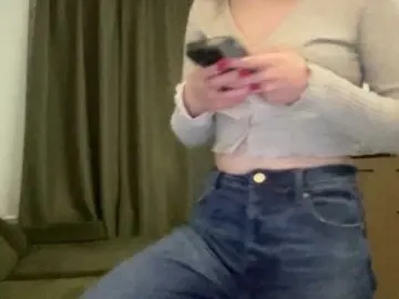 Walkiria19  live sex cam