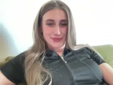 Walkiria19  live sex cam