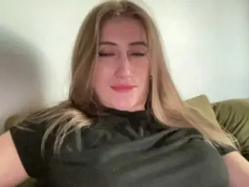 Walkiria19  live sex cam