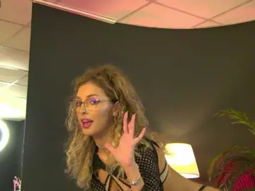 YasmineAlStar  live sex cam