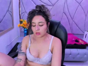 Tinylove  live sex cam