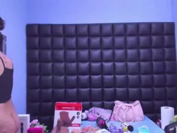 Tinylove  live sex cam