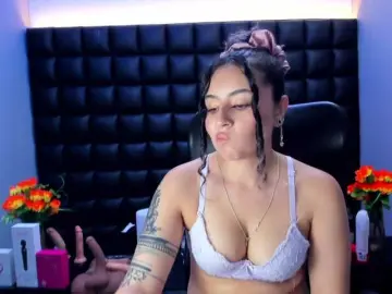Tinylove  live sex cam