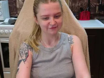 AnitaVine  live sex cam