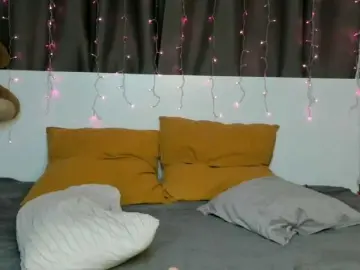 IninityKitty  live sex cam