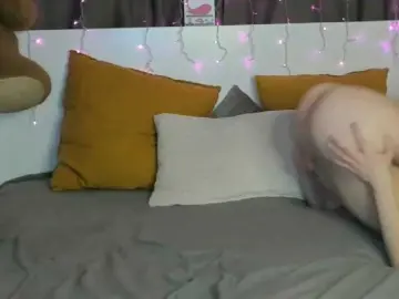 IninityKitty  live sex cam