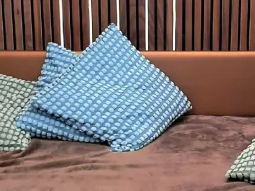 IninityKitty  live sex cam
