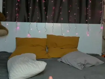 IninityKitty  live sex cam
