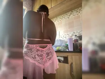 CharmingAura2  live sex cam
