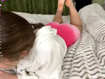 MiaBlankot  live sex cam