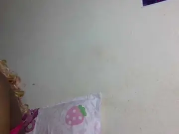 Kimzey  live sex cam