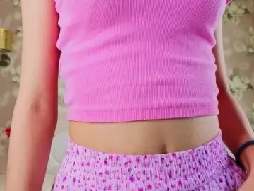 Linaage  live sex cam