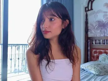 Linaage  live sex cam