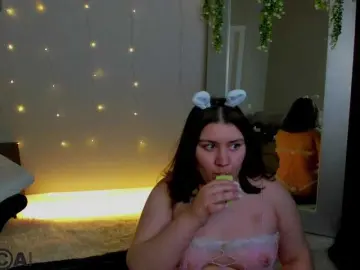 Maya-Raay  live sex cam