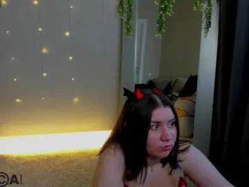 Maya-Raay  live sex cam