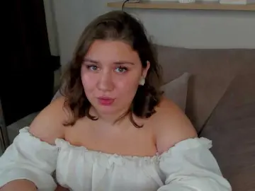 Maya-Raay  live sex cam