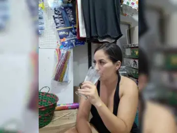 Roussemelinda  live sex cam