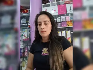 Roussemelinda  live sex cam