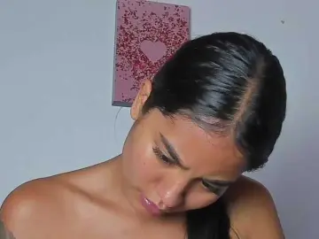 Sofia-17  live sex cam