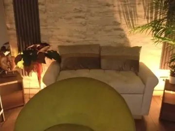 Coraliinee  live sex cam