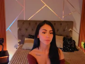 Coraliinee  live sex cam