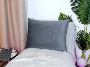 Eire-Spencer  live sex cam
