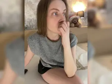 Incredible123  live sex cam