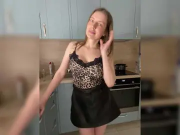 Incredible123  live sex cam