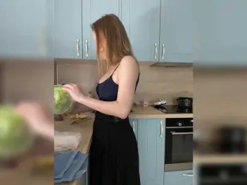 Incredible123  live sex cam