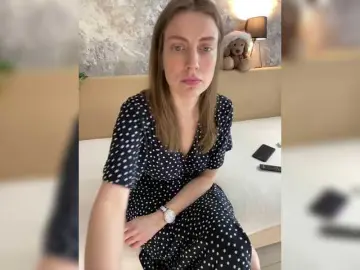 Incredible123  live sex cam