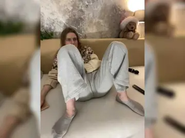 Incredible123  live sex cam