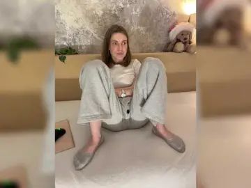 Incredible123  live sex cam