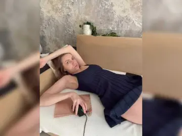 Incredible123  live sex cam