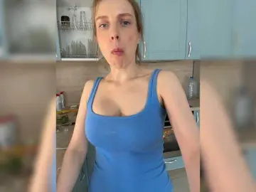 Incredible123  live sex cam