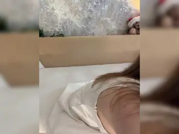 Incredible123  live sex cam