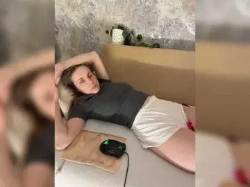 Incredible123  live sex cam