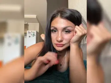 KrastyKiss  live sex cam