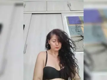LINALUNERA1  live sex cam