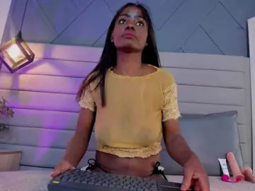 Mia-ferrarii  live sex cam
