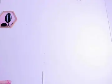 Mia-ferrarii  live sex cam