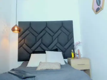 Mia-ferrarii  live sex cam