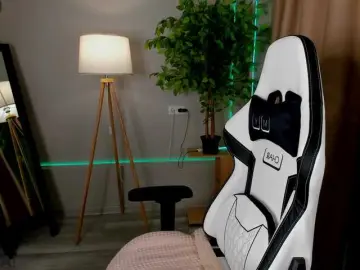 VeloraLuxe  live sex cam