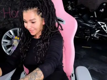 -BABAYAGA-  live sex cam