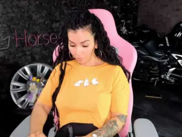 -BABAYAGA-  live sex cam