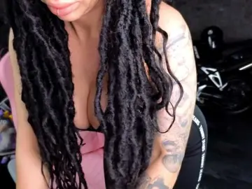-BABAYAGA-  live sex cam