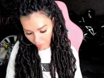 -BABAYAGA-  live sex cam