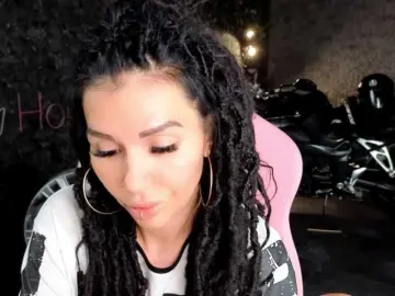 -BABAYAGA-  live sex cam