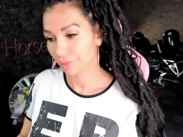 -BABAYAGA-  live sex cam