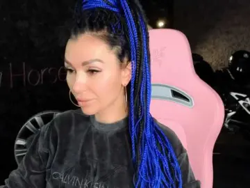 -BABAYAGA-  live sex cam